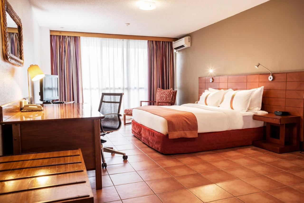 Holiday Inn & Suites Port Moresby By Ihg Exterior foto